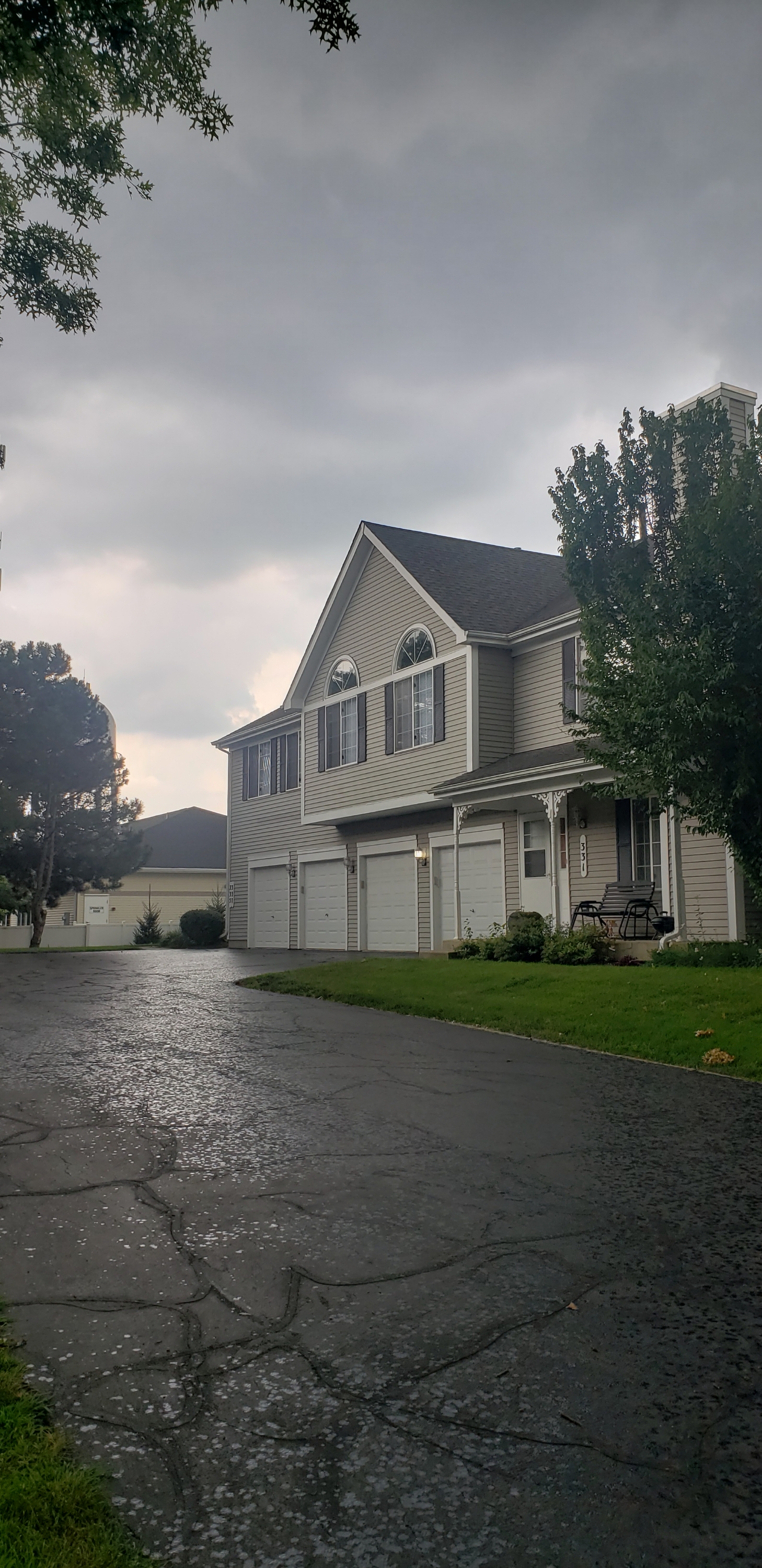 337 Sandhurst Lane