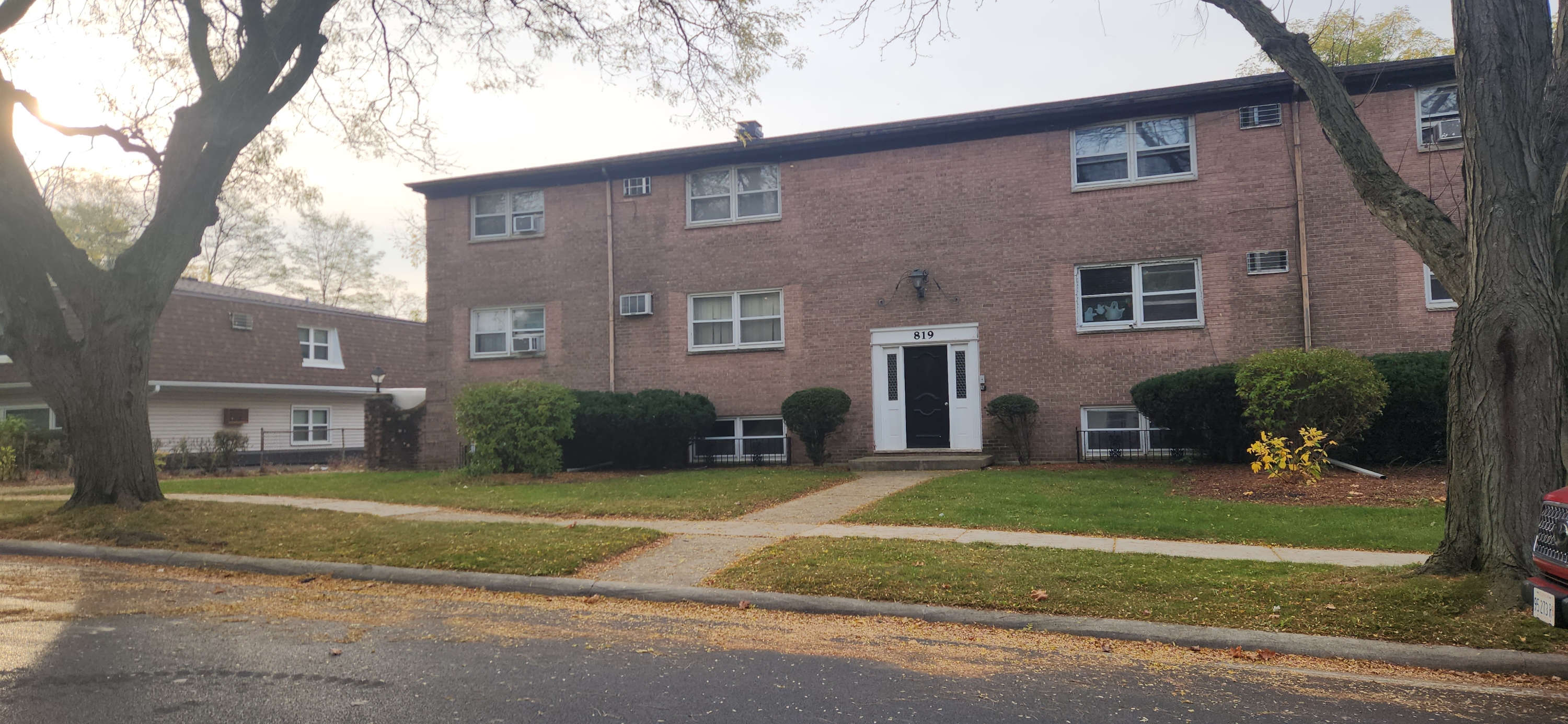 819 Jefferson Avenue - 1